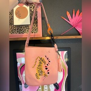 Min & Mon Pink Tiger Snake Bucket Bag